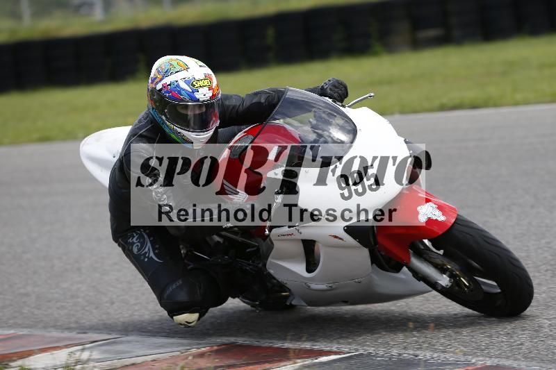 /Archiv-2024/29 12.06.2024 MOTO.CH Track Day ADR/Gruppe gelb/995